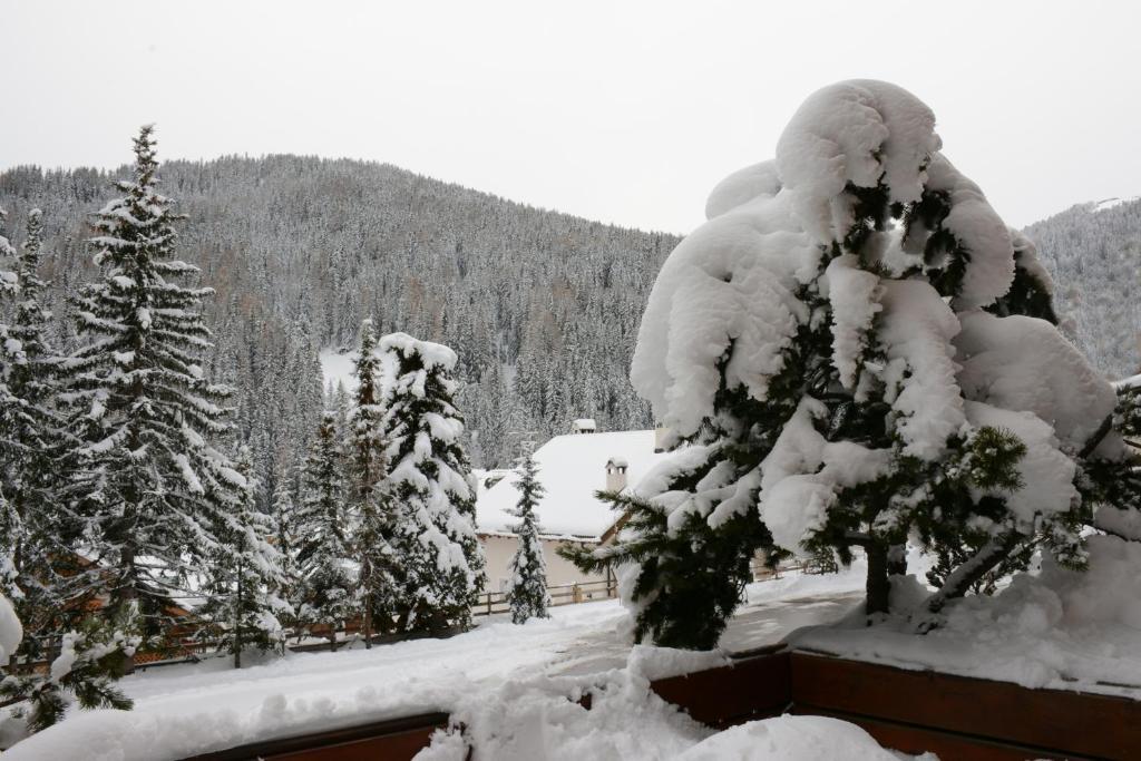 La Stua Hotel San Cassiano  Exterior photo