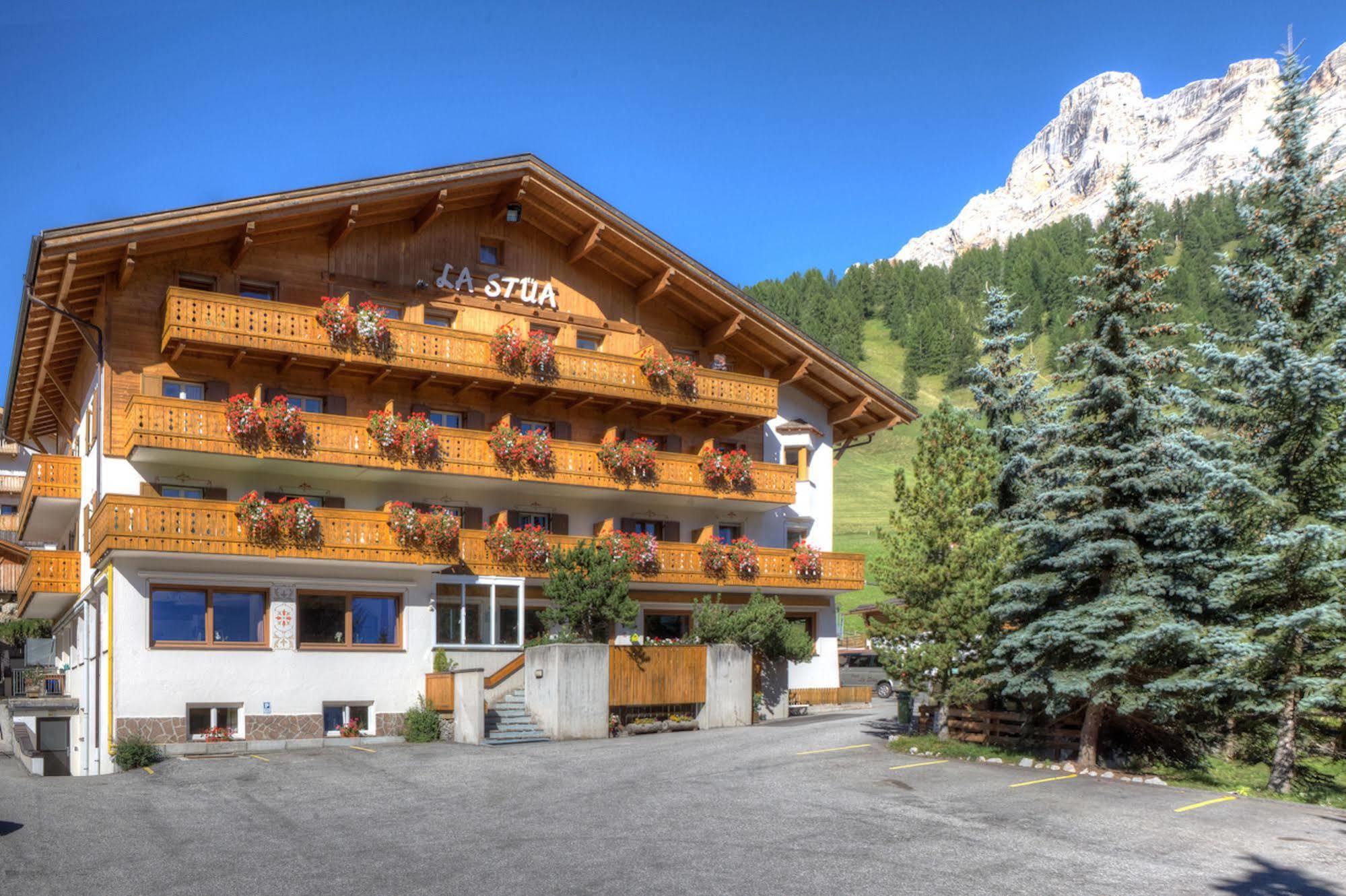 La Stua Hotel San Cassiano  Exterior photo